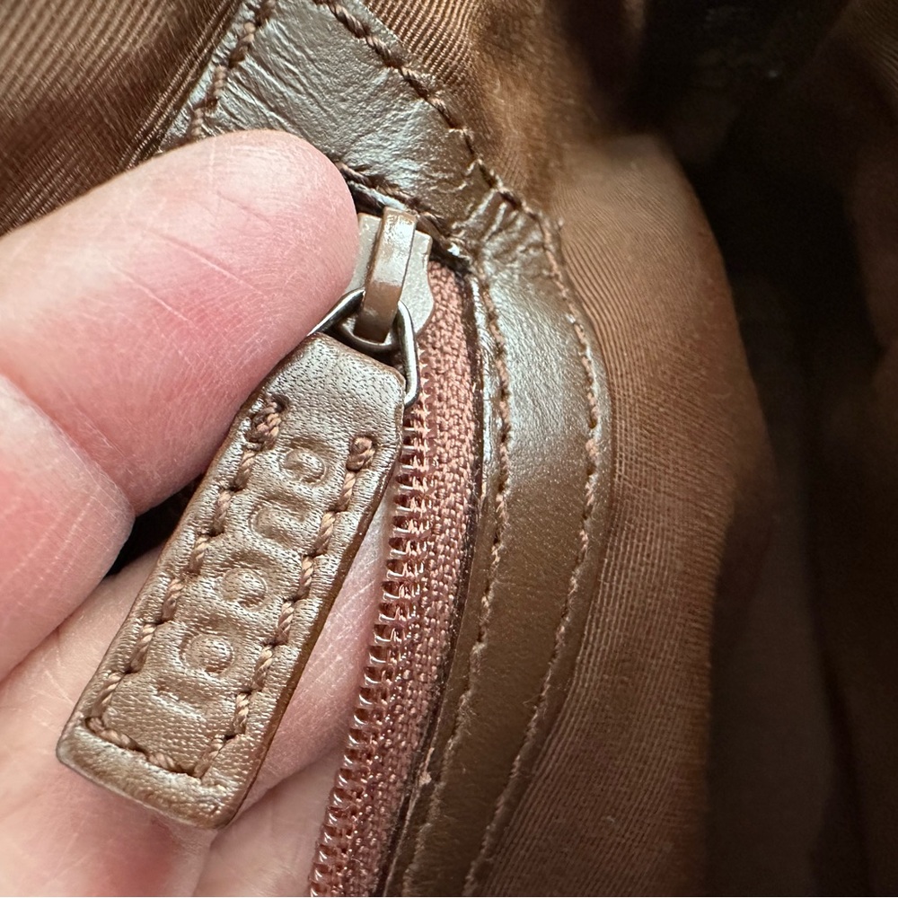 Gucci GG Canvas Brown Leather Trim Shoulder Bag - Picture 12 of 13